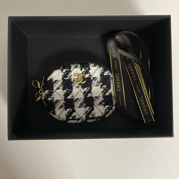 Chanel Makeup Tweed Coin Pouch Box & Ribbon - Picture 7 of 7